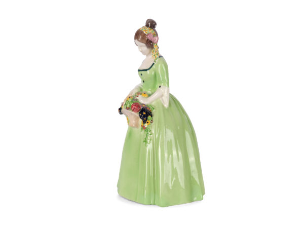 Krinoline mit Blumenkorb