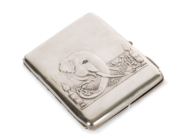 Zigarettendose mit Elefantendarstellung (selten!)