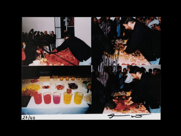 Foto übermalt von Hermann Nitsch